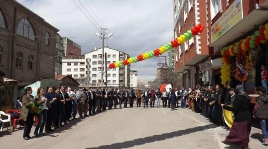 Van’da Dernek Açılışı