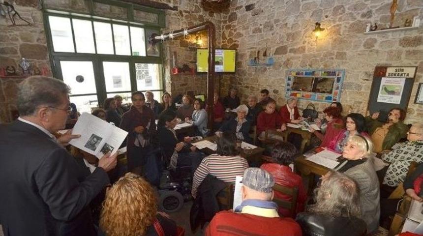 Yaşar Kemal Fo&ccedil;a&rsquo;da Anıldı