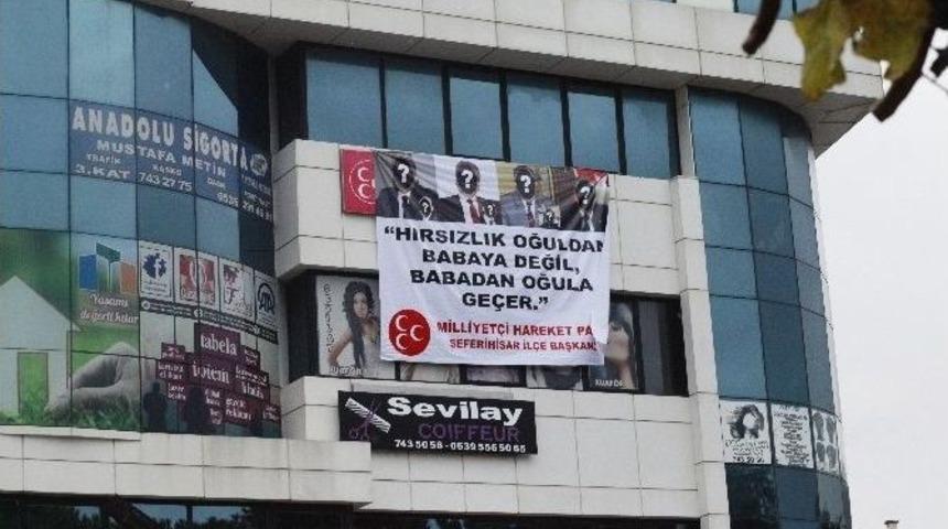 Eski Bakanlara Hakaret Davası Ertelendi