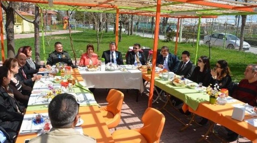 Kaymakam Erden&rsquo;den Teşekk&uuml;r