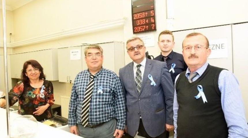 Şehzadeler Belediyesi Mavi Kurdele İle Otizme Dikkat &Ccedil;ekti