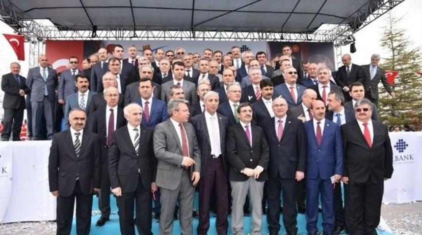 İlbank&rsquo;tan &Ouml;zel İdareye &Uuml;&ccedil; Adet &Ccedil;&ouml;p Toplama Aracı