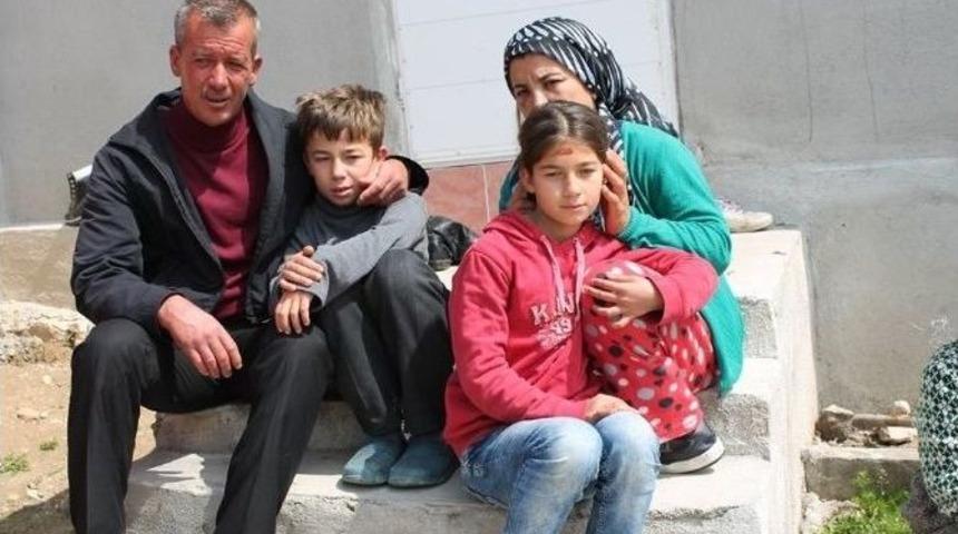 Anne Ve Babası Barışmayan &Ccedil;ocuklar Evi Terk Etti