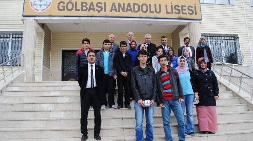 Anadolu Lisesinde Sınavlarda Derece Alan &Ouml;ğrenciler &Ouml;d&uuml;llendirildi