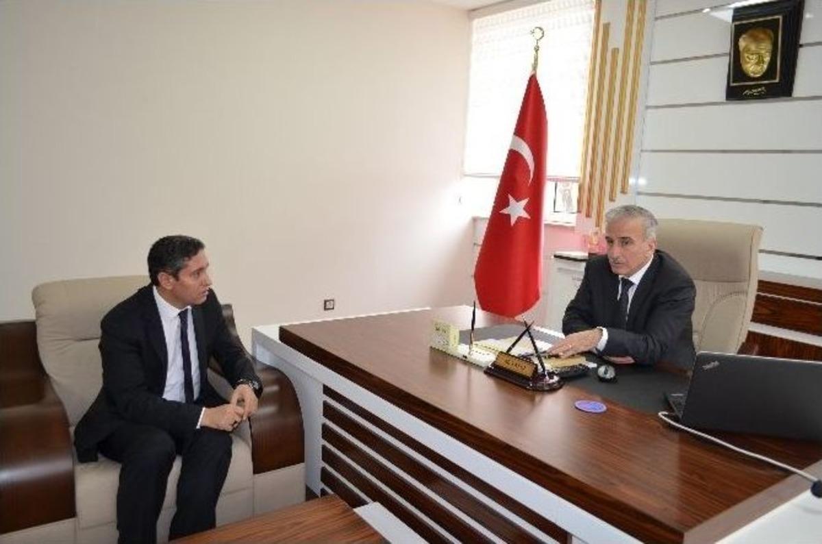 Vali Kam&ccedil;ı &Ccedil;eşitli Ziyaretlerde Bulundu