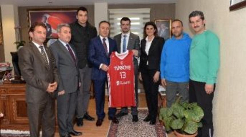 Erzurum&rsquo;da Basketbol Ş&ouml;leni