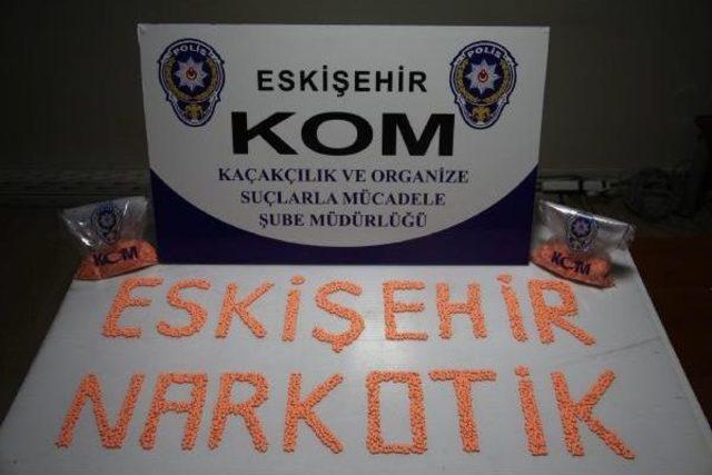76 Yaşında, 5 Bin Adet Ecstasy Hapla Yakalandı 1