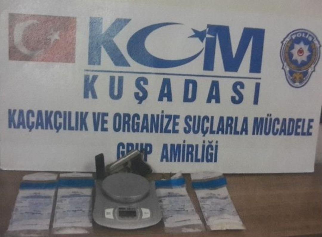 Kuşadası Polisinden Uyuşturucu &Ccedil;etesine B&uuml;y&uuml;k Darbe
