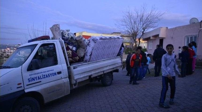 Yıkımına Hazırlanan İstinat Duvarı &Ccedil;&ouml;kt&uuml;