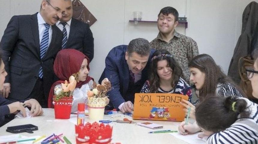 Başkan Usta&rsquo;dan &rsquo;yaratıcı İkizler At&ouml;lyesi&rsquo;ne Ziyaret