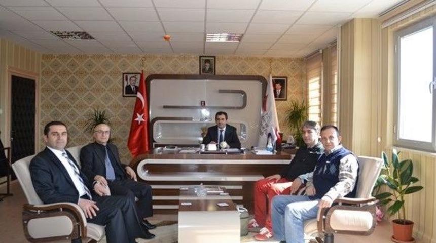 Kocaeli Asp Spor Kul&uuml;b&uuml;&rsquo;nden Abdulhakimoğulları&rsquo;na Ziyaret