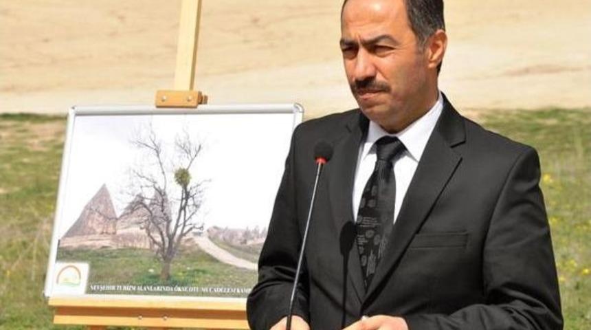 Kapadokya'da Ağa&ccedil;larda &Ouml;kse Otu Temizliği