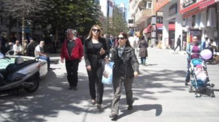 Ak Parti Aday Adayı Kozan, Esnaf Ziyaretlerine Devam Ediyor