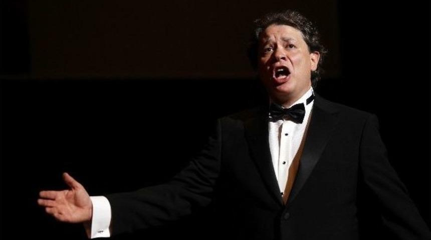 Nazım&rsquo;da Muhteşem D&uuml;et