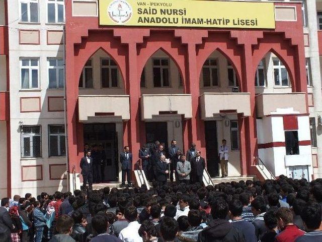 M&uuml;ft&uuml; Arvas&rsquo;tan Okul Ziyareti 1