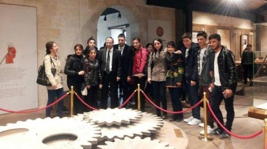 K&uuml;lt&uuml;r Ve Sanat Faaliyetleri Kapsamında Gezi