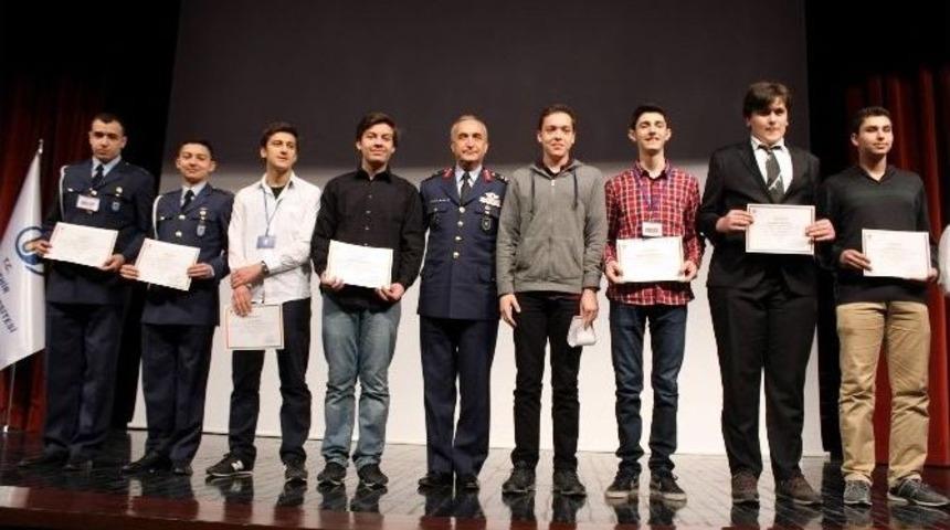 Eğitimciler T&uuml;bitak Sergisine Gitti