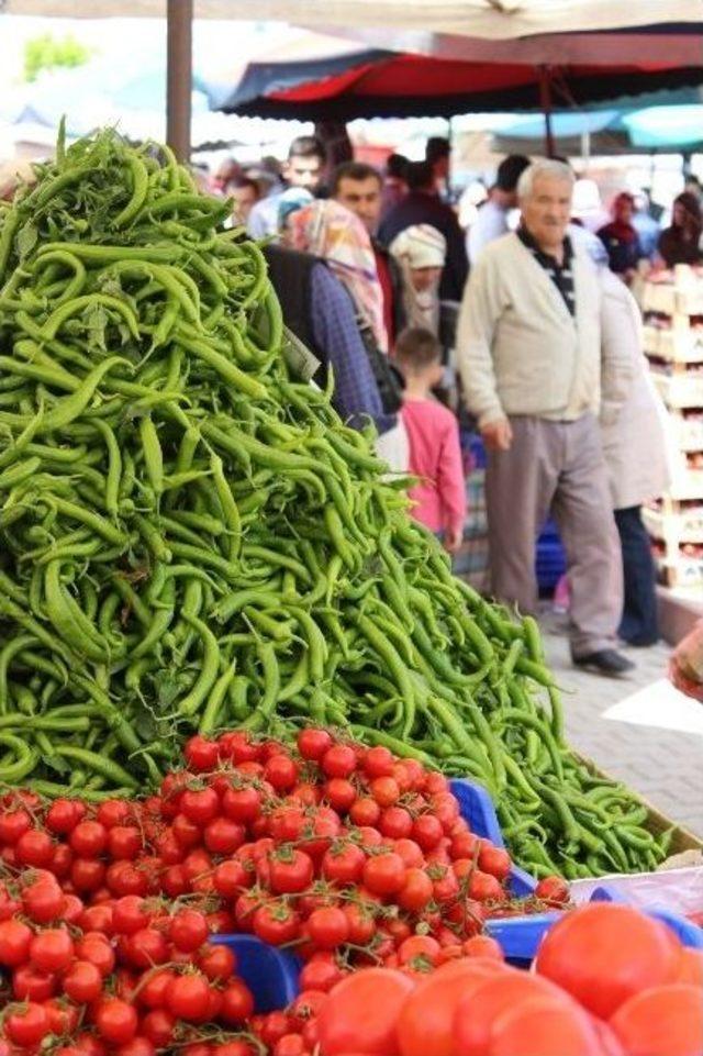 Halkın Y&uuml;zde 87&rsquo;isi Cumartesi Pazarı&rsquo;nın Tekrar A&ccedil;ılmasını İstiyor 2