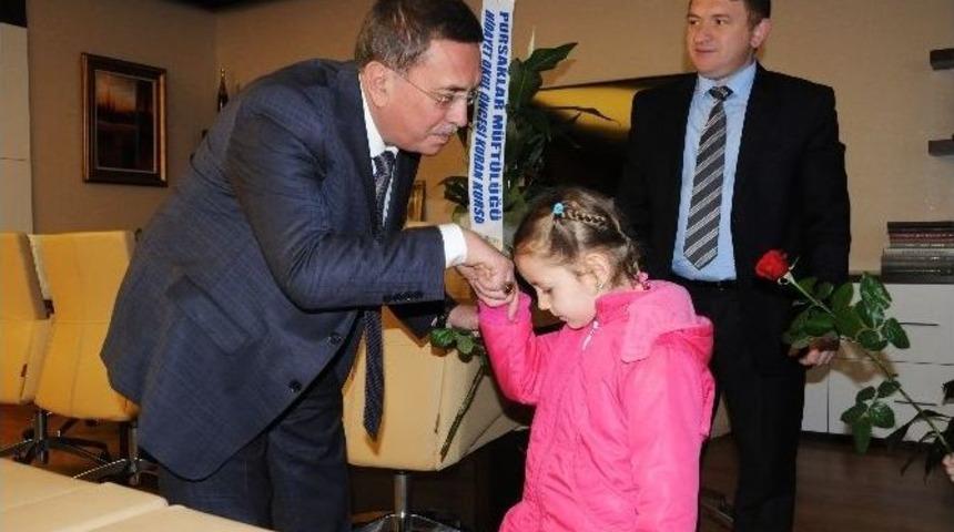 Kur&rsquo;an Kursu &Ouml;ğrencileri Başkan &Ccedil;etin&rsquo;i Ziyaret Etti