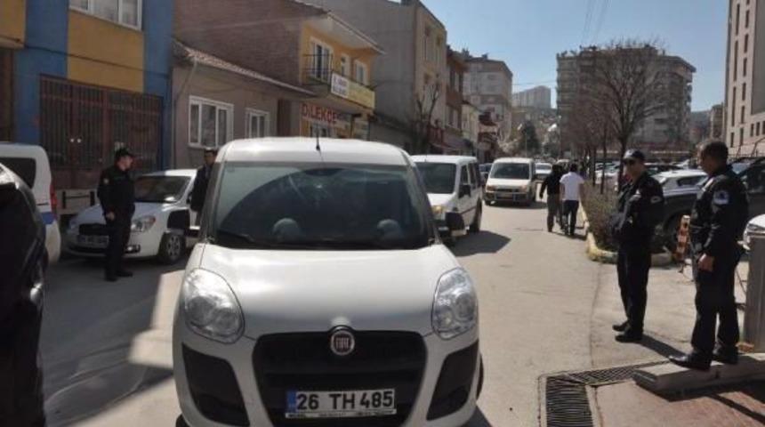 Eskişehir'de Dhkp-C Operasyonunda G&ouml;zaltına Alınan 5 Kişi Adliyeye Sevk Edildi