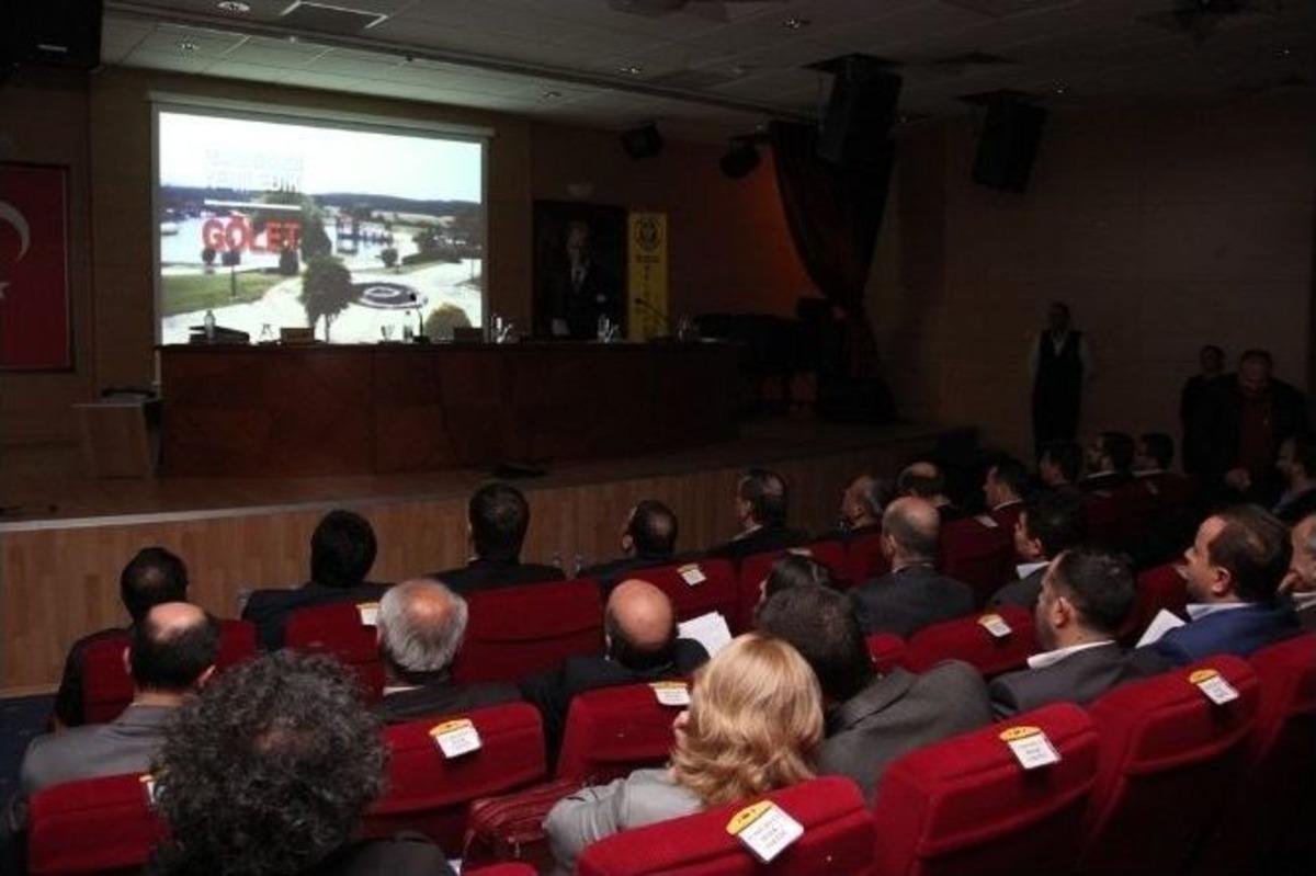 Piriştina Bir Yılını Anlattı