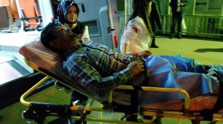 Yol Verme Kavgasında Halk Otob&uuml;s&uuml; Şof&ouml;r&uuml; Bı&ccedil;aklandı