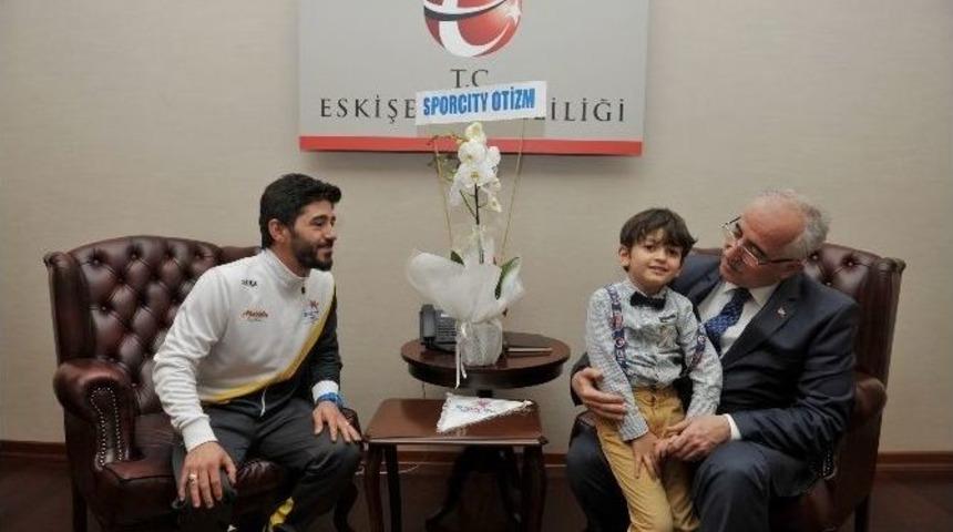 D&uuml;nya Otizm Farkındalık G&uuml;n&uuml; Ziyareti