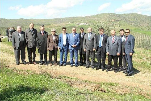 İl&ccedil;e Kaymakamları K&ouml;pr&uuml;başı&rsquo;nda Buluştu 1