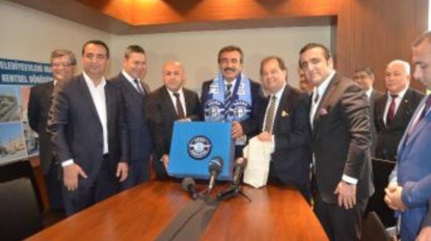 &Ccedil;ukurova Belediyesi&rsquo;nden Demirspor&rsquo;a 250 Bin Tl&rsquo;lik Destek