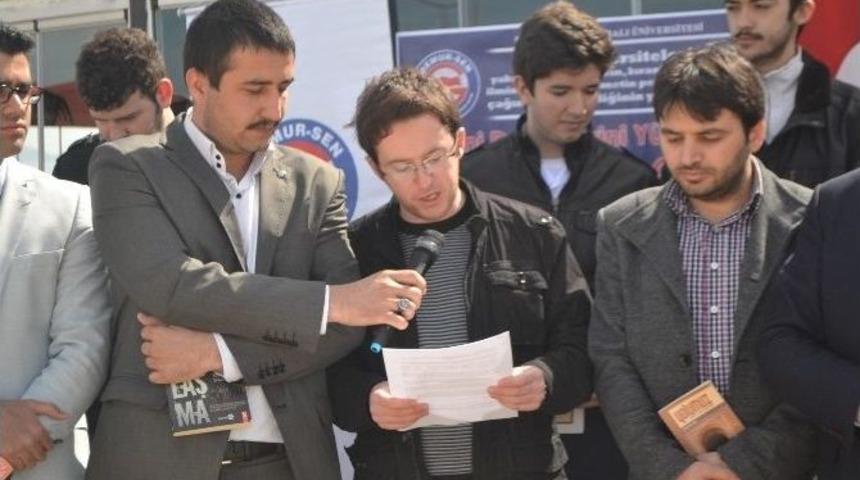 "sesini Değil Fikrini Y&uuml;kselt. Kitabı Kap Gel" Etkinliği