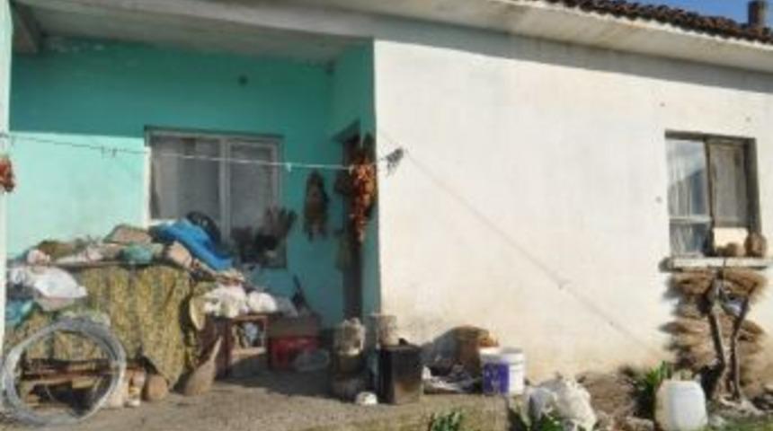 Yaşlı Kadın Evinde &Ouml;l&uuml; Bulundu