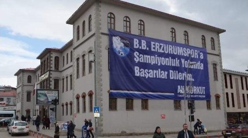 Ali Korkut&rsquo;tan B&uuml;y&uuml;kşehir Belediye Erzurumspor&rsquo;a Destek