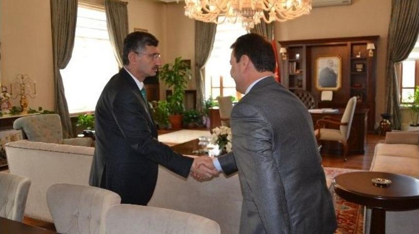 Manisa Baro Başkanı Ali Arslan Vali Bektaş&rsquo;ı Ziyaret Etti