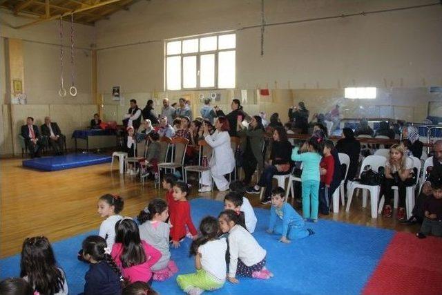 Erzincan’da Minik Sporcuların Cimnastik Gösterileri Büyüledi