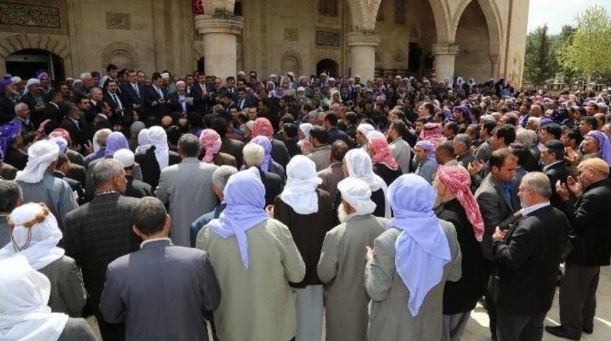 Şanlıurfa&rsquo;da &rsquo;&uuml;&ccedil; Dilde&rsquo; Dua Edildi