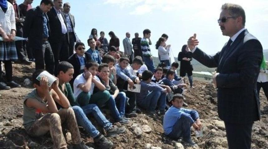 Suriyeli &Ccedil;ocuklar &rsquo;fidan Dikim Şenliğine&rsquo; Katıldı