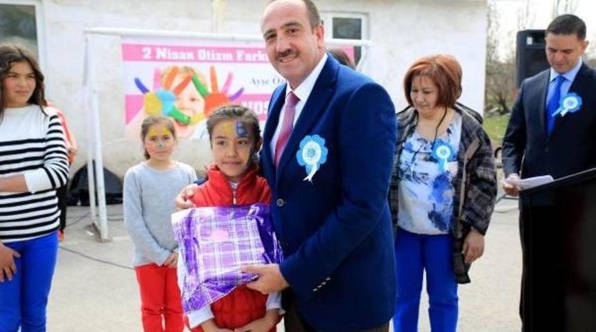 G&ouml;lbaşı'nda 'otizm Farkındalık G&uuml;n&uuml;'