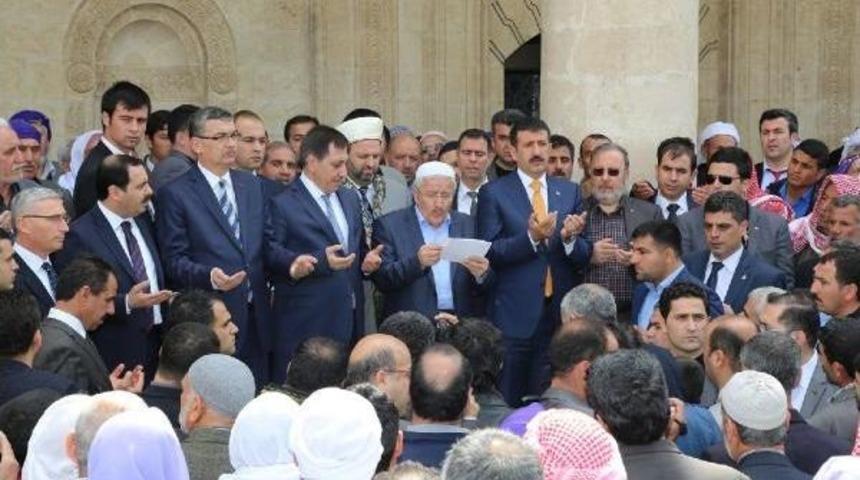 Sabır Etkinliğinde 3 Dilde Dua Okundu