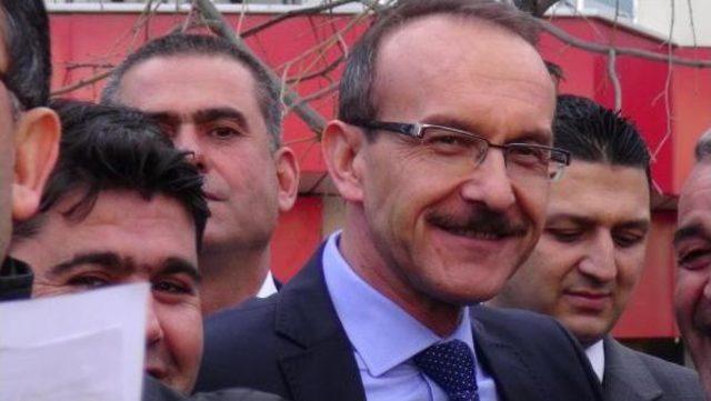 Uşak Valisi, Savcı Kiraz Cinayetine Tepki Protestosuna Destek Verdi 3