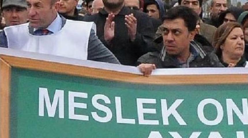 Valinin &Ouml;ğretmene Hakaret Ettiği Iddiasına Sendikalardan Ortak Tepki (3)