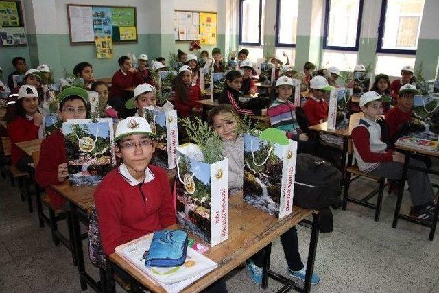 Orman G&ouml;n&uuml;ll&uuml;s&uuml; &Ouml;ğrenciler 2