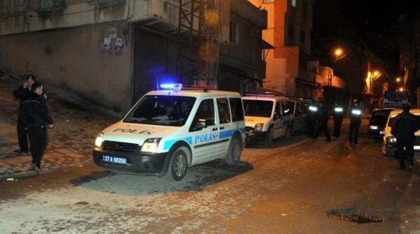 Gaziantep&rsquo;Te T&uuml;fekli Kavga: 2 Yaralı