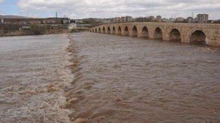 Eriyen Kar, Kızılırmak'ta Su Seviyesini Yükseltti
