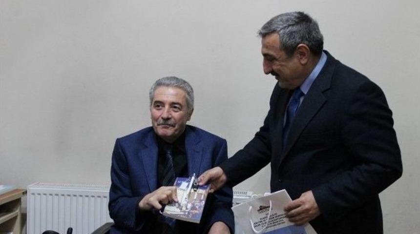 Elazığ İl Halk K&uuml;t&uuml;phanesi M&uuml;d&uuml;rl&uuml;ğ&uuml;&rsquo;nden Omurilik Fel&ccedil;leri Derneği&rsquo;ne Ziyaret