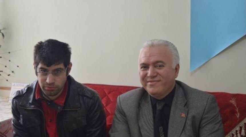 B&uuml;lent &Uuml;nsal&rsquo;dan Zerid&rsquo;e Ziyaret