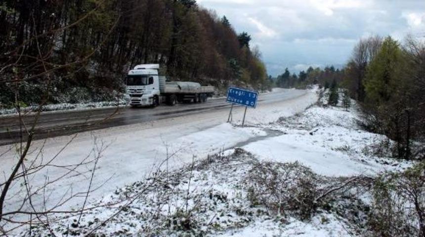 Zonguldak'ta Kar Ulaşımı Aksattı