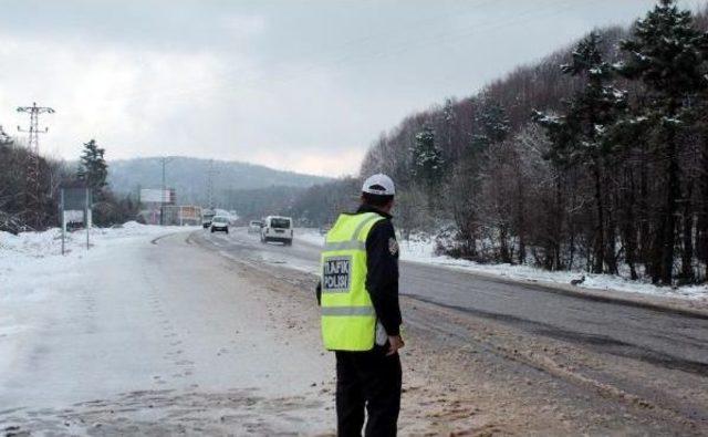 Zonguldak'ta Kar Ulaşımı Aksattı