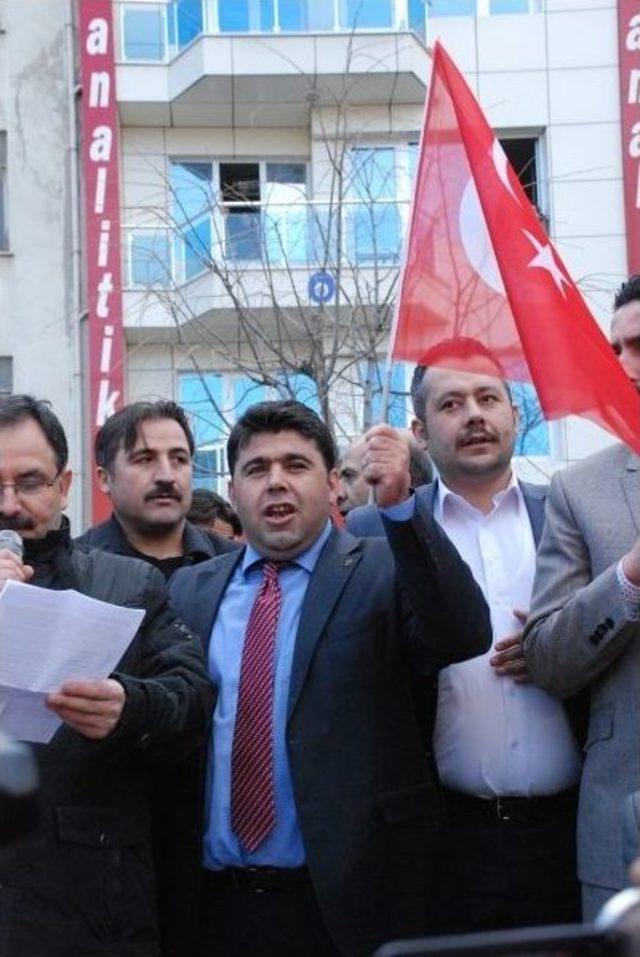 Uşak&rsquo;ta Binlerce Kişi Savcı Kiraz İ&ccedil;in Y&uuml;r&uuml;d&uuml; 3