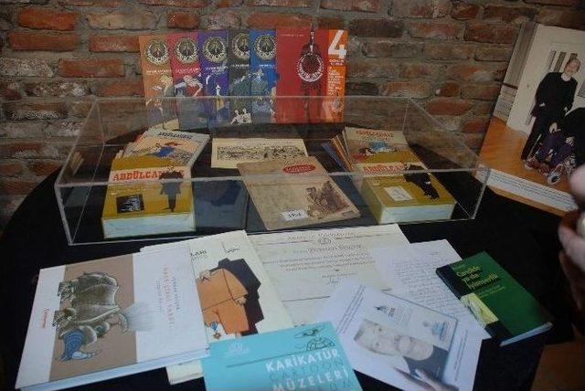 Turhan Selçuk Sergisi Karikatürlü Ev’de Açıldı 1