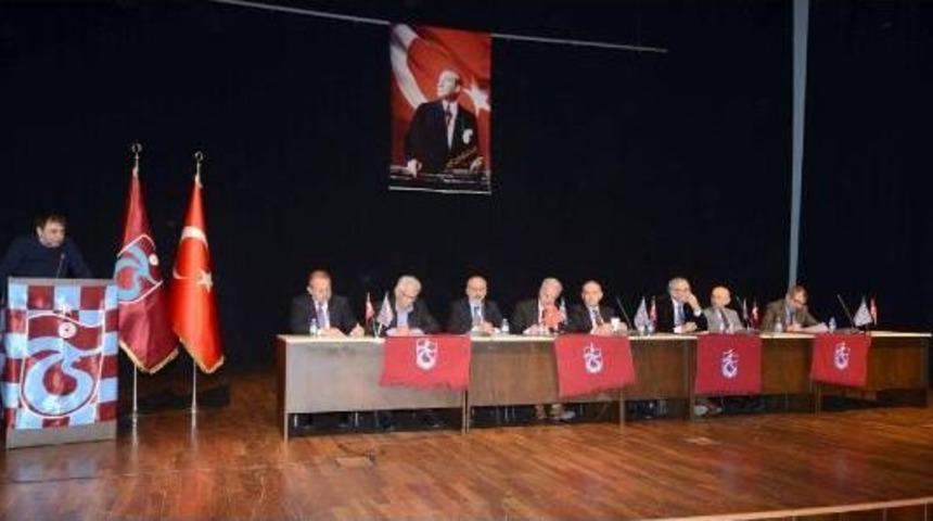Y&ouml;netim, Divan Kurulu&rsquo;Na Trabzonspor Flaması Vermedi
